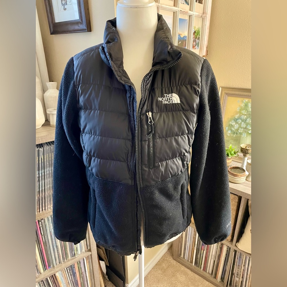 Women’s Size Small Black North Face Puffer Fleece